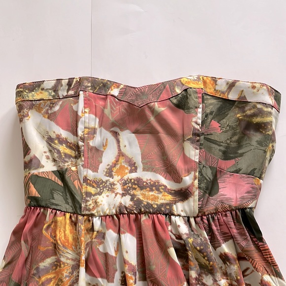 BB Dakota Stillman Orchid Printed Strapless Dress Size 4 - Picture 6 of 11
